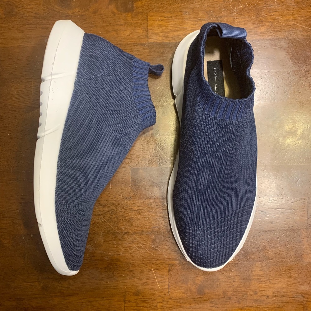 Steve Madden woman’s size 6.5 Sneakers